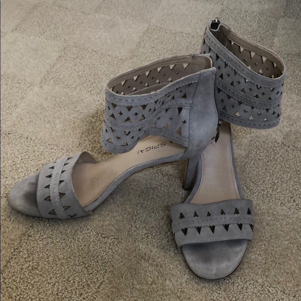 Via Spiga Gray Suede Heels